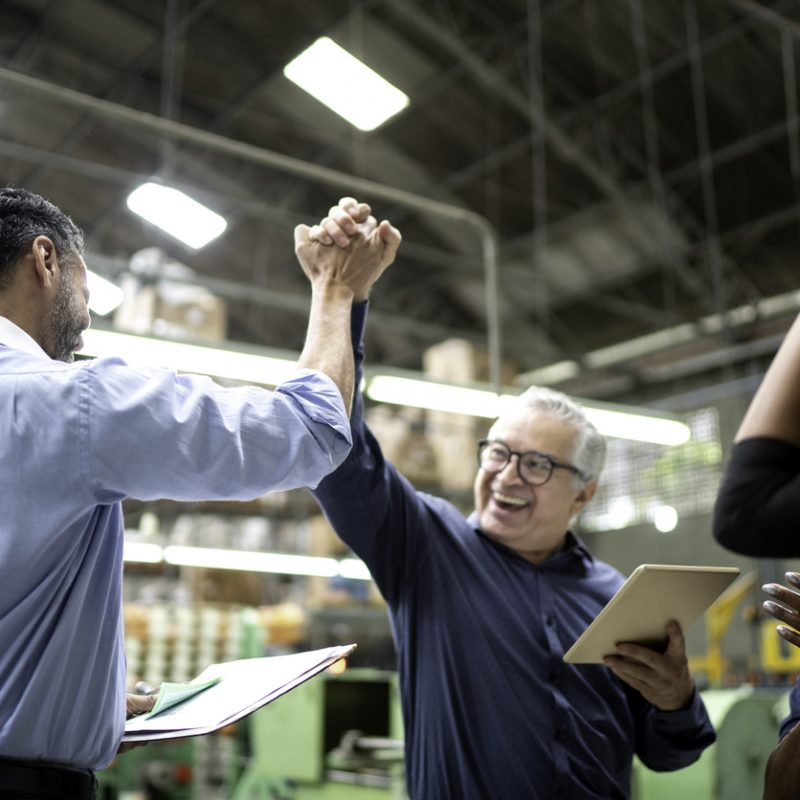 coworkers-celebrating-success